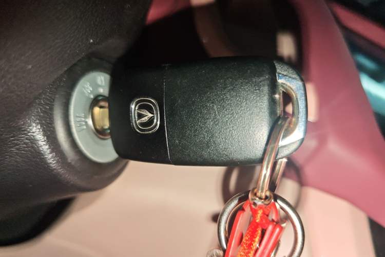 Used CHANGAN Benni E-Star 2021 National Edition Colorful Version Lithium Iron Phosphate (31.86 kWh) Vehicle Key