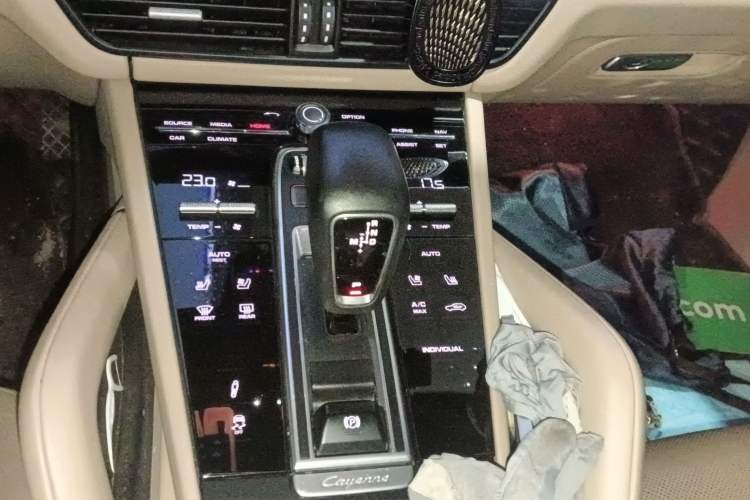 Used Porsche Cayenne E-Hybrid 2021 Cayenne E-Hybrid 2.0T
