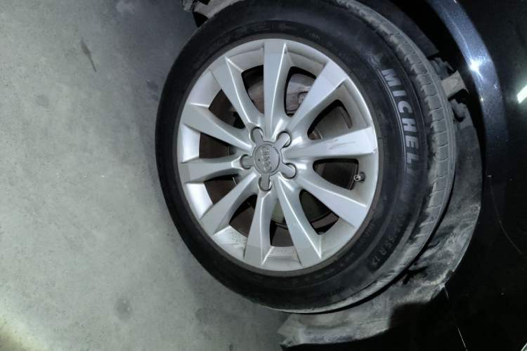 Used Audi A6L 2014 30 FSI Comfort Model
