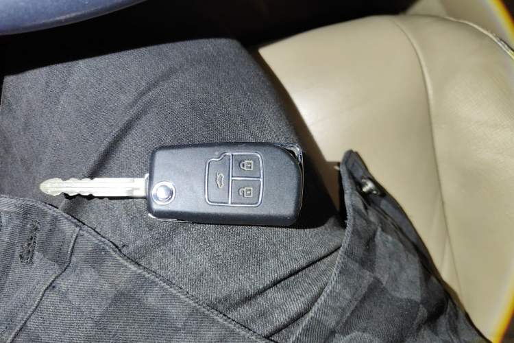 Used Toyota Reiz 2012 2.5V Fengdu Elite Stylish Edition
