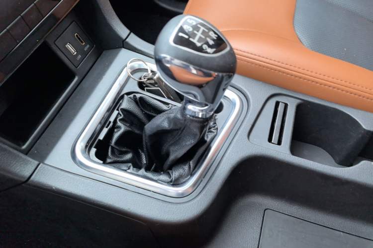 Used BAIC Weiwang M50F 2017 1.5L Luxury Model
