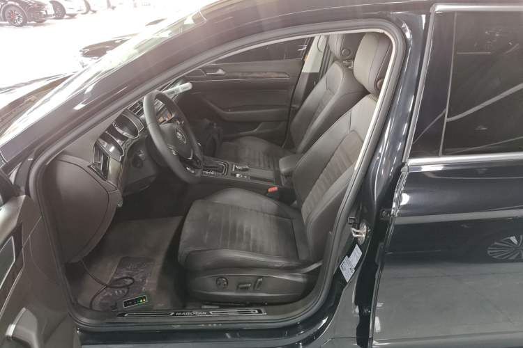 Used Volkswagen Magotan 2018 330TSI DSG Luxury Model Driver Seat