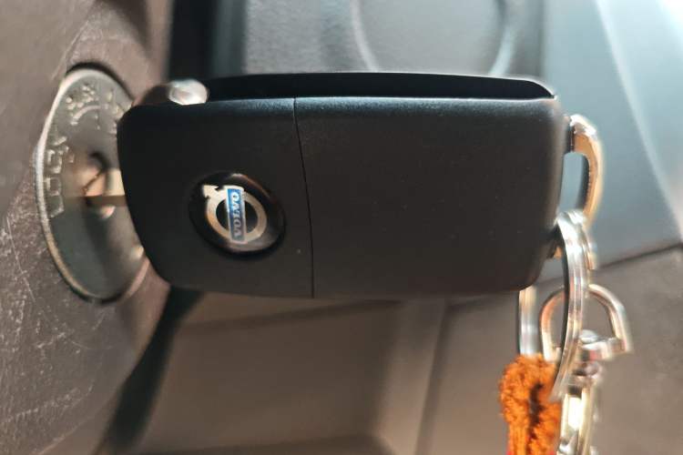 Used Nissan Sunny 2014 1.5XE Manual Comfort Edition
