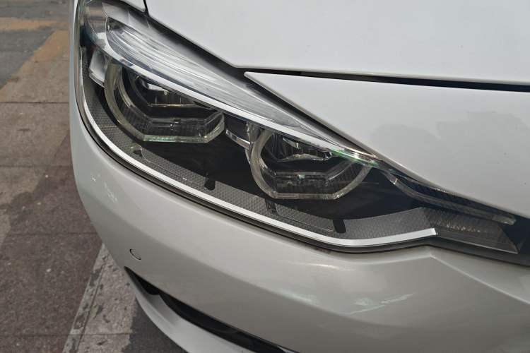 Used BMW 3 Series 2016 316Li Fashion Model Right Front Headlight