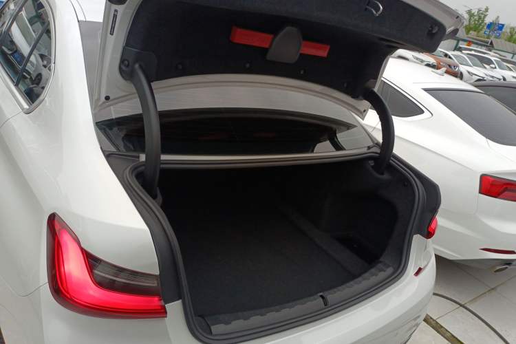 Used BMW 3 Series 2021 325Li M Sport Package
