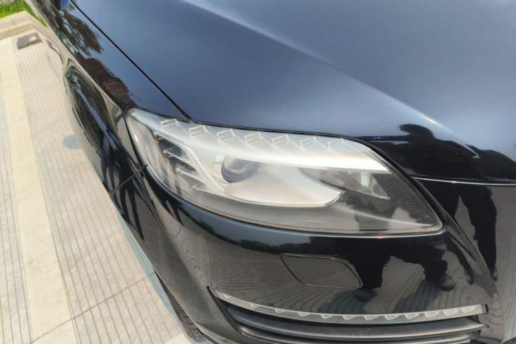 Used Audi Q7 2012 3.0 TDI Leading Model Right Front Headlight