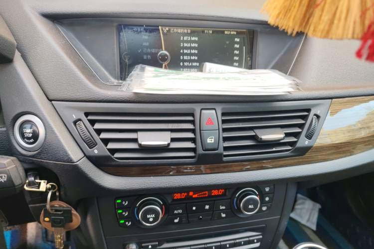 Used BMW X1 2012 xDrive20i Luxury Model Audio And AC Panel