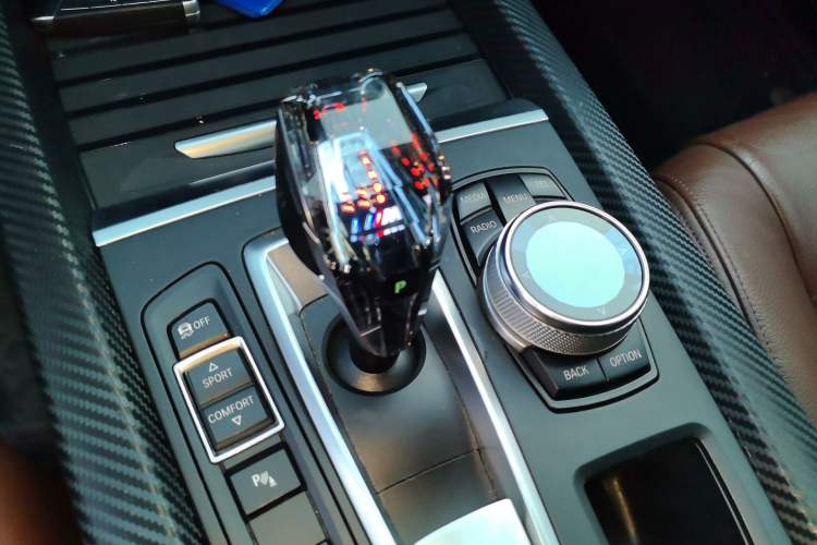 Used BMW X5  Gear Lever