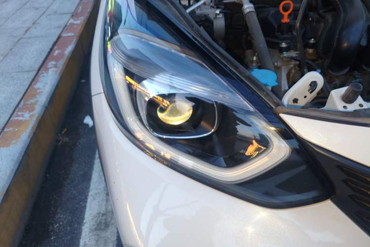 Used Honda LIFE 2021 1.5L CVT CRO-S Fun Edition Right Front Headlight