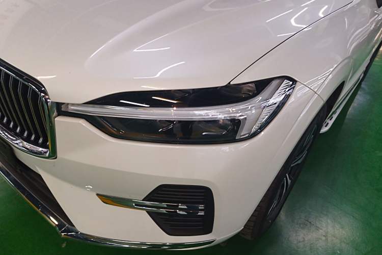 Used Volvo XC60 2023 B5 4x4 Smart Luxury Edition