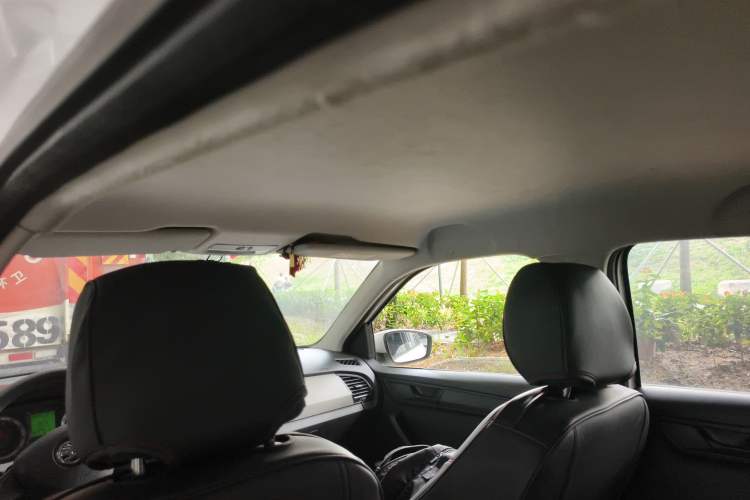 Used Skoda Fabia 2017 1.4L Automatic Car Enjoy Edition Headliner