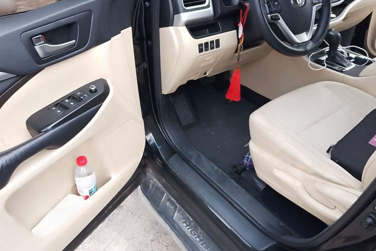 Used Toyota Highlander 2018 2.0T Four-Wheel Drive Elite Edition 7 Seats China V Standard
