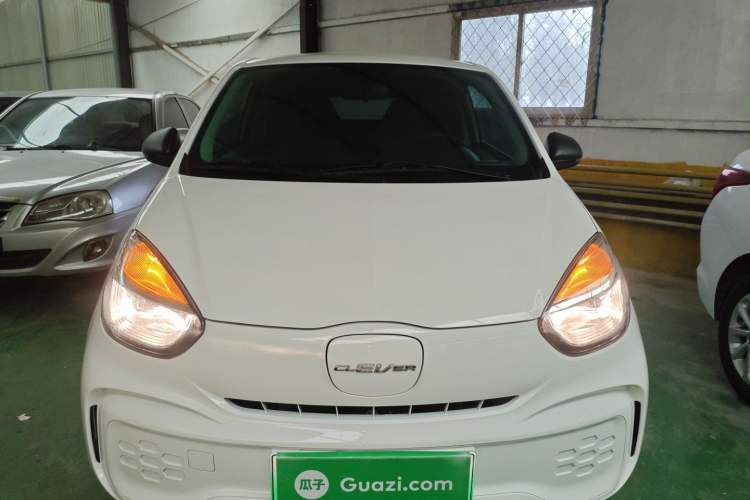Used Roewe Clever 2022 311km QiQi BoBo Edition Front