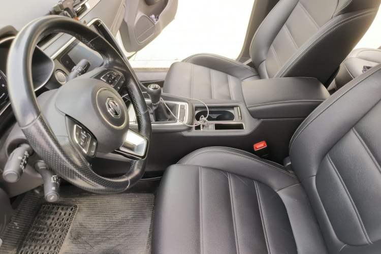 Used MG 6 2017 20T Manual Luxury Smart Connect Version China V Standard