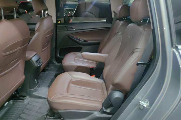 Used Buick GL6 2019 18T 6-Seater Connected Luxury Version China VI Standard
