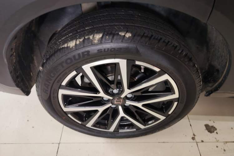 Used SOL X8 PLUS 2023 1.5 TGDI DCT Smart Home Edition 7-Seater