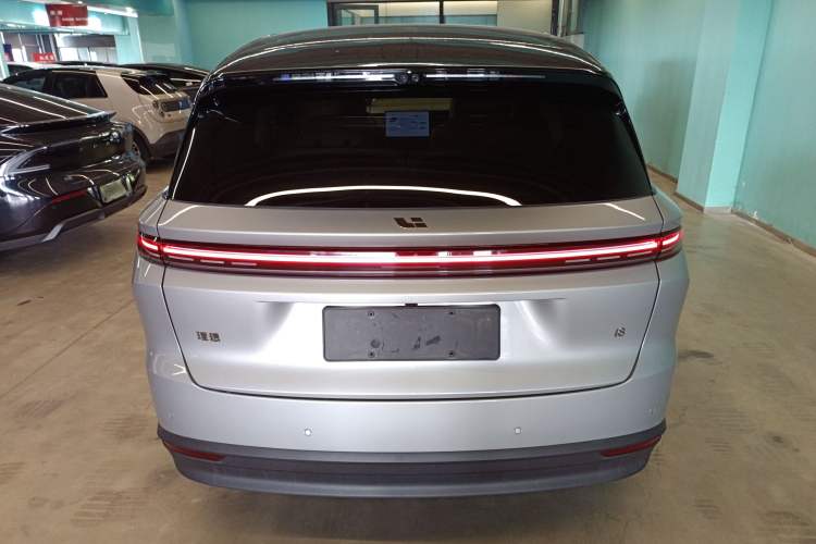 Used Li Auto Li Auto i8 2025 Model Standard Version
