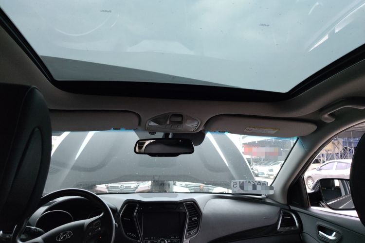 Used Hyundai Santa Fe Classic 2013 3.0L Four-Wheel Drive Luxury Edition 7 Seats Euro IV Headliner