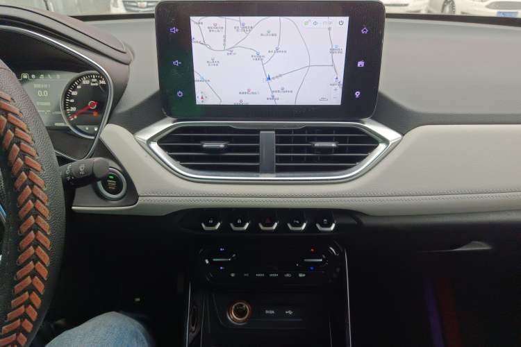 Used Baojun 530 2018 1.5T Manual Prestige Version China V