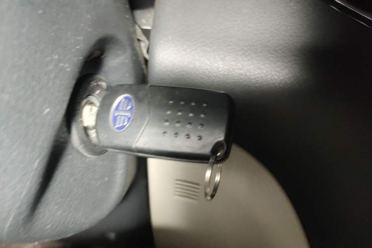 Used Bestune B50 2013 1.6L automatic luxury version