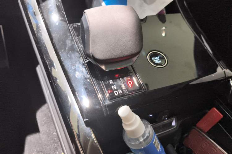 Used Land Rover Range Sport 2024 400PS Dynamic SE
