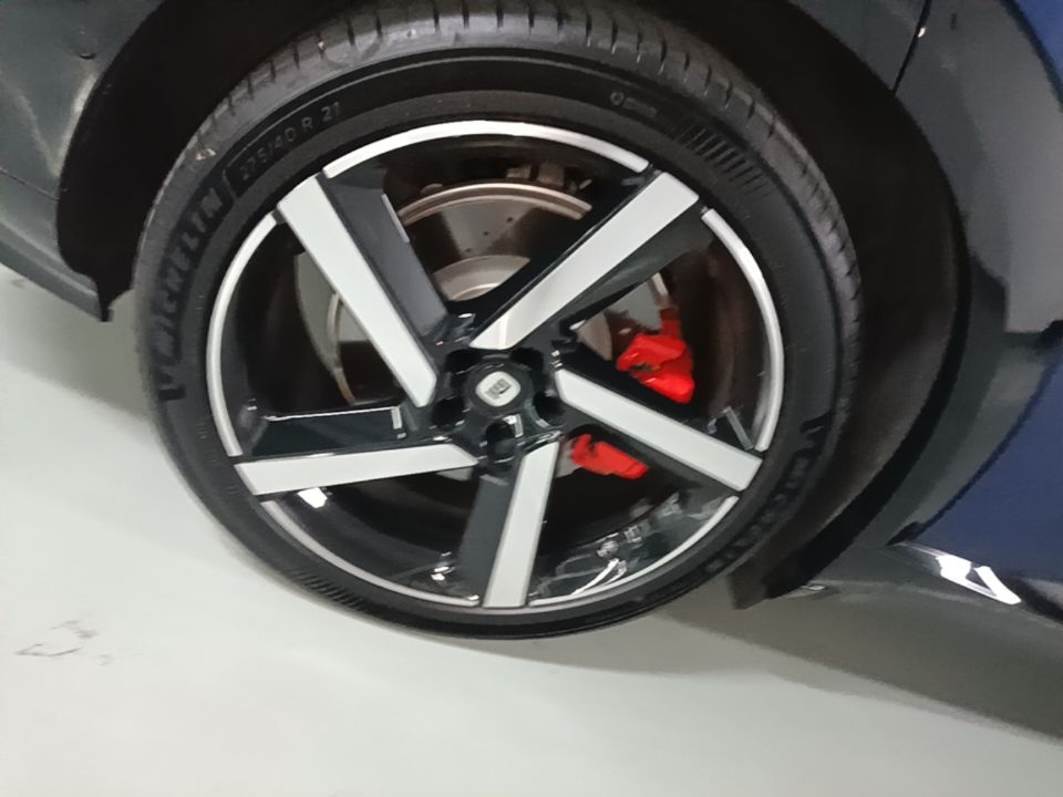 Xiaomi Auto YU7 2025 Ultra-Long Range High-Performance All-Wheel-Drive Max Edition — снимка 11