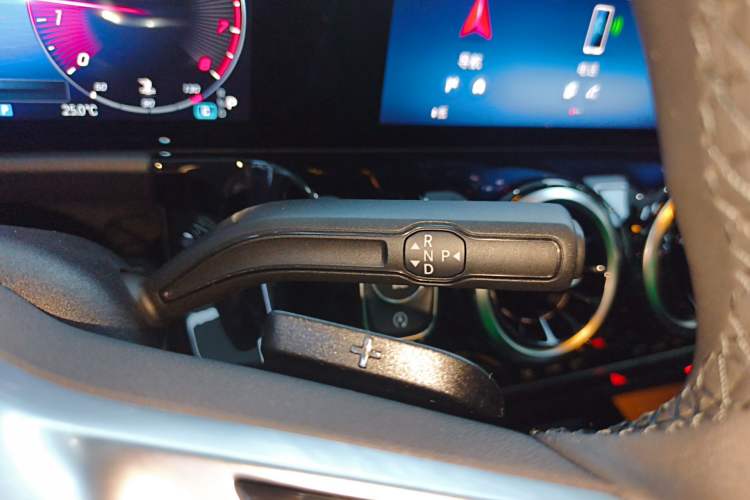Used Mercedes-Benz GLA 2024 GLA 200 Gear Lever