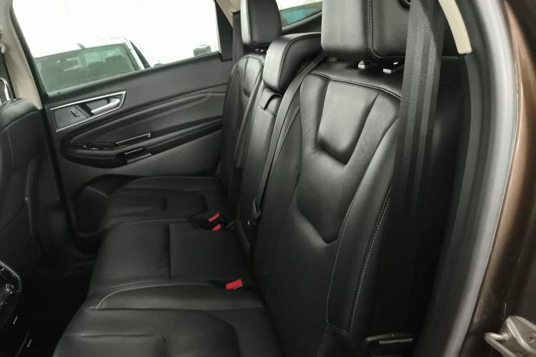 Used Ford Edge 2016 EcoBoost 245 Four-Wheel Drive Titanium 7-Seater
