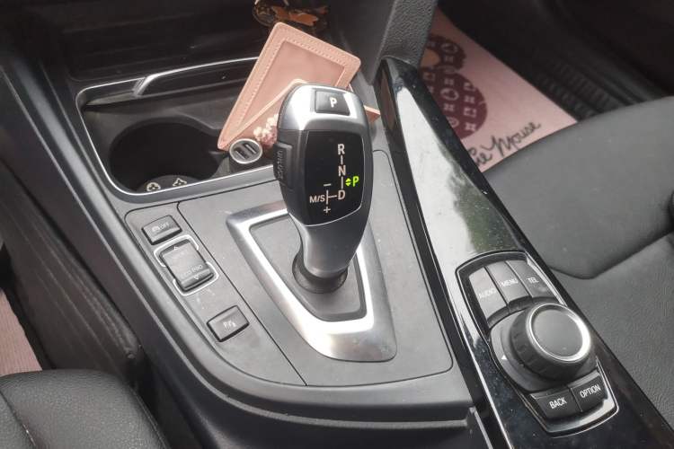 Used BMW 3 Series 2017 320Li Fashion Model Gear Lever
