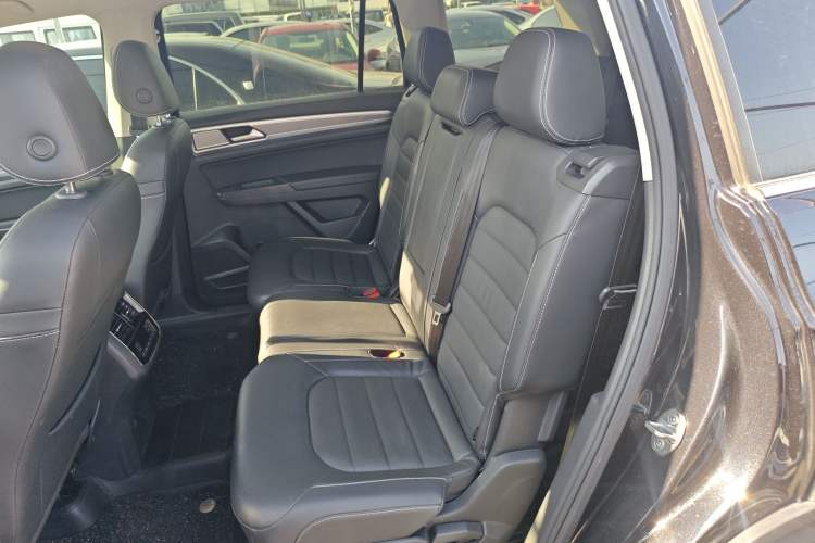 Used Volkswagen Teramont 2020 Revised Version 530 V6 Four-Wheel Drive Luxury Edition
