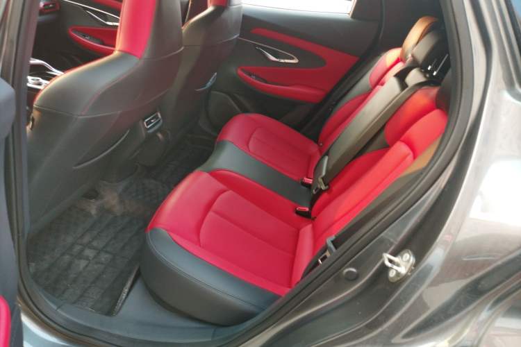 Used CHANGAN UNI-T 2020 1.5T Prestige Version
