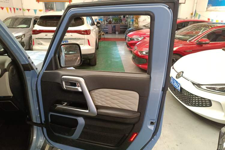 Used BAIC Off-Road BJ40 2023 2.0T Automatic Four-Wheel Drive Urban Hunter Edition Chivalrous Type