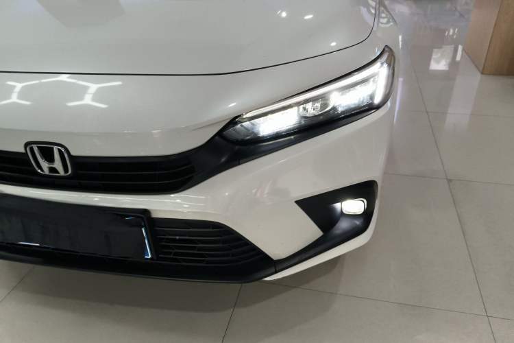 Used Honda Civic 2023 240TURBO CVT Dynamic · Center Stage Special Edition
