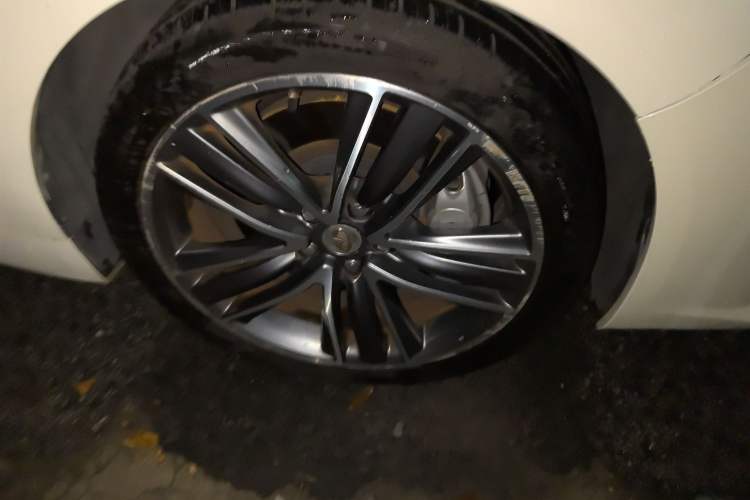 Used Infiniti Q50 2014 3.7L Luxury Sport Edition