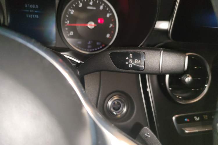 Used Mercedes-Benz C-Class 2019 C 180 L Fashion Edition Sport Version Gear Lever