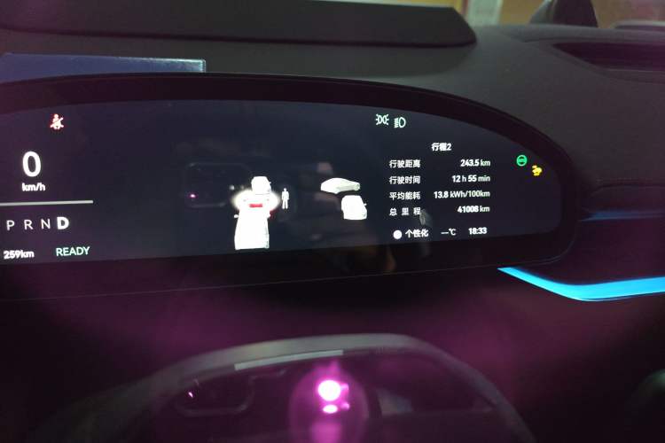 Used Zeekr 007GT 2025 Rear-Drive Intelligent Driving Version 75 kWh Odometer Close Up