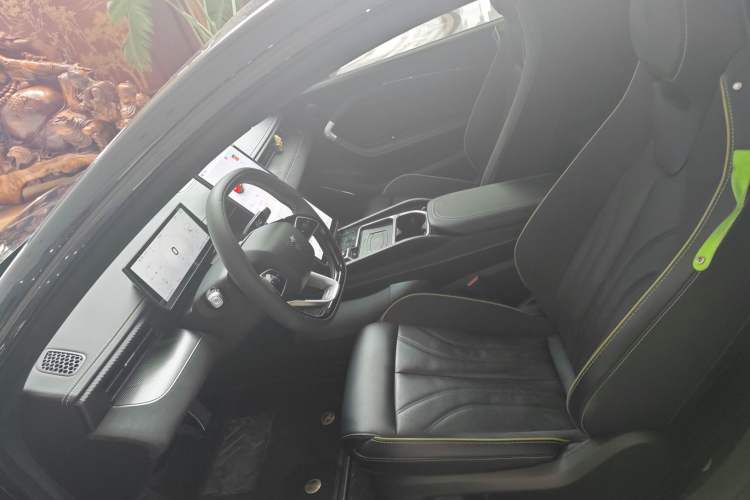 Used NETA GT 2023 560 Left Front Seat