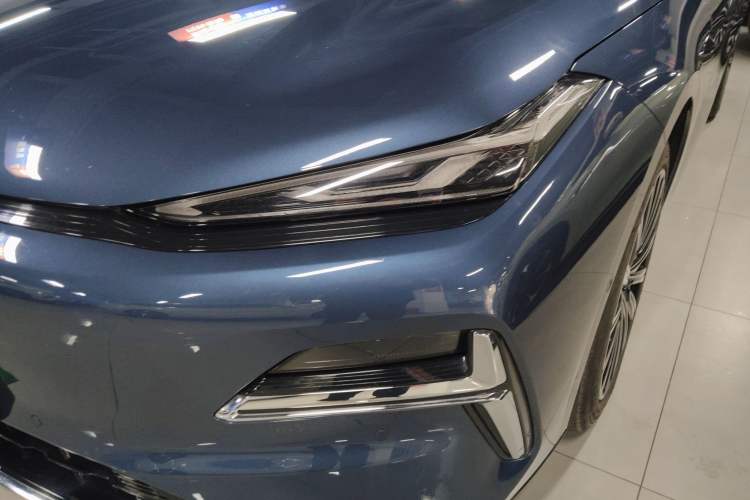 Used Geely Galaxy 8 2025 130km EM-P Starship Edition