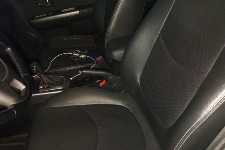 Used Kia Soul 2013 1.6L AT Premium Left Front Seat