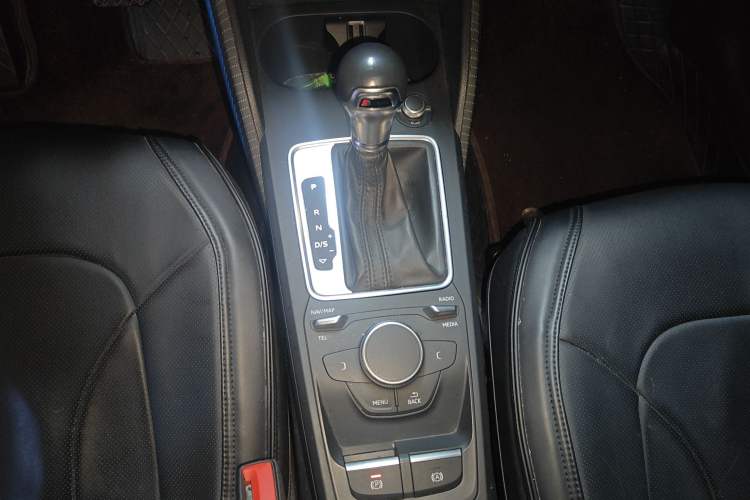 Used Audi Q2L 2018 35 TFSI Launch Exclusive Edition China V