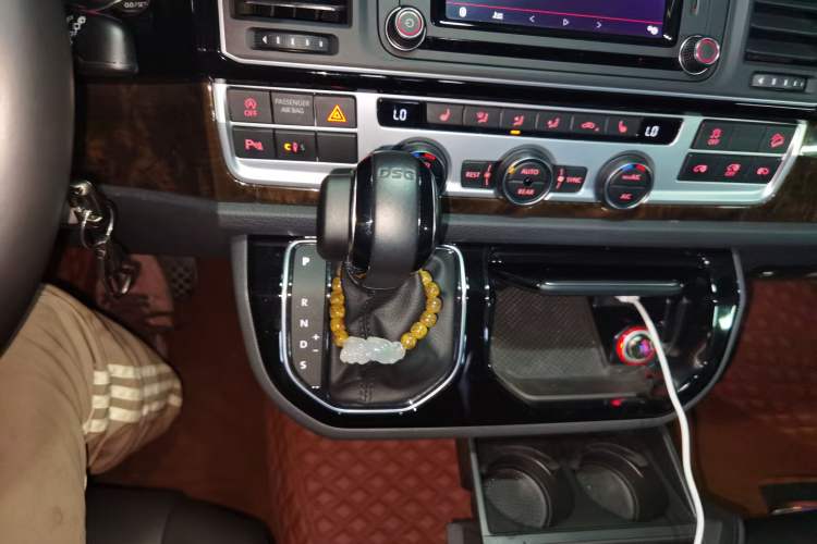 Used Volkswagen Multivan 2018 2.0 TSI 4x4 Prestige Edition 7-Seater