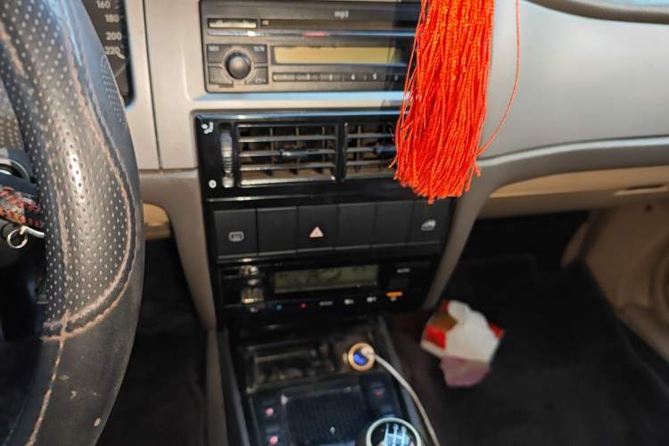 Used Volkswagen Santana Vista 2008 1.8L Manual Comfort Edition Audio And AC Panel