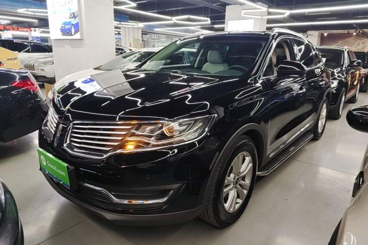 Used Lincoln MKX 2017 2.0T Two-Wheel Drive Deluxe Edition