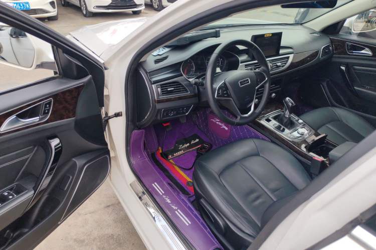 Used Zotye Z700 2018 Z700H 1.8T Manual Luxury Model