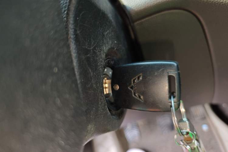 Used Wuling Hongguang V 2019 1.5L Enjoyment Version China VI LAR Vehicle Key