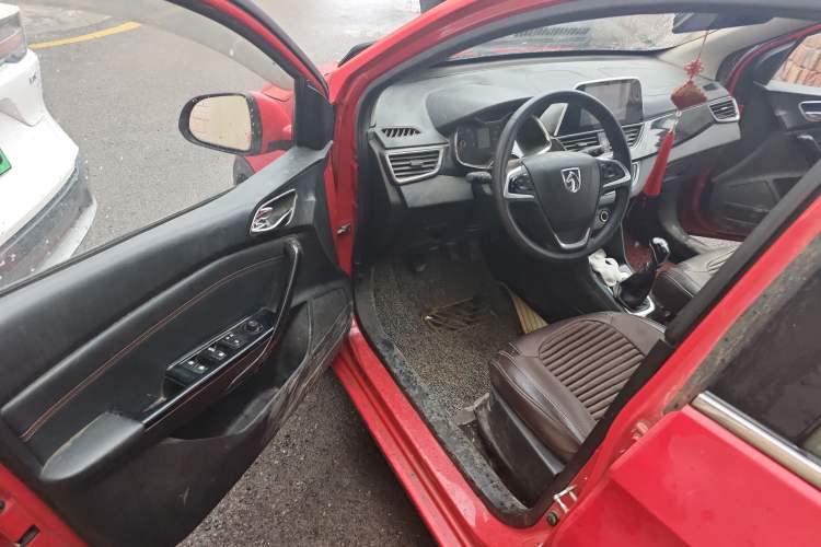 Used Baojun 310 2016 1.2L Manual Luxury Model