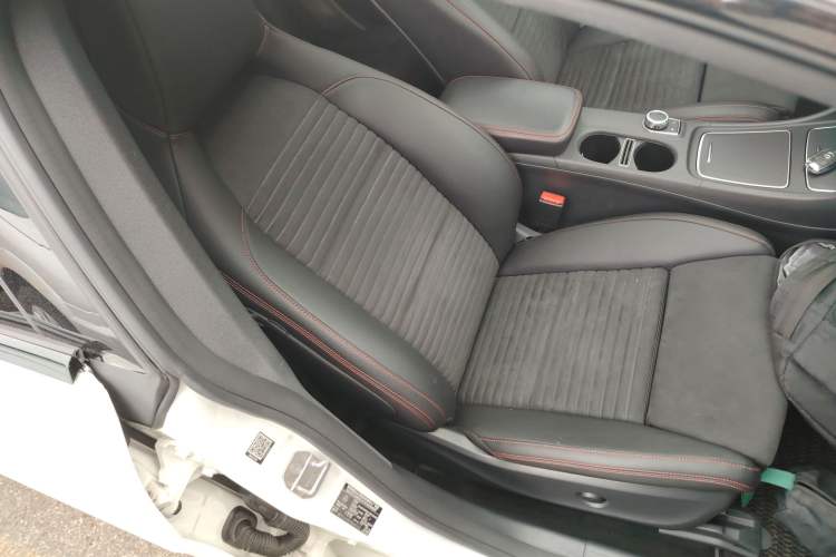 Used Mercedes-Benz CLA 2018 CLA 220 4MATIC
