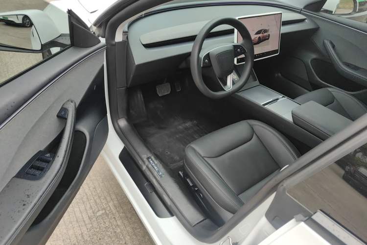 Used Tesla Model 3 2025 Rear-Wheel-Drive Version