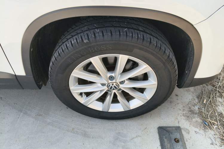 Used Volkswagen Tiguan 2017 300TSI Automatic Two-Wheel Drive Silk Road Comfort Edition