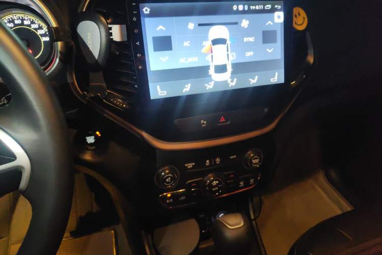 Used Jeep Cherokee 2017 2.4L Leading Edition
